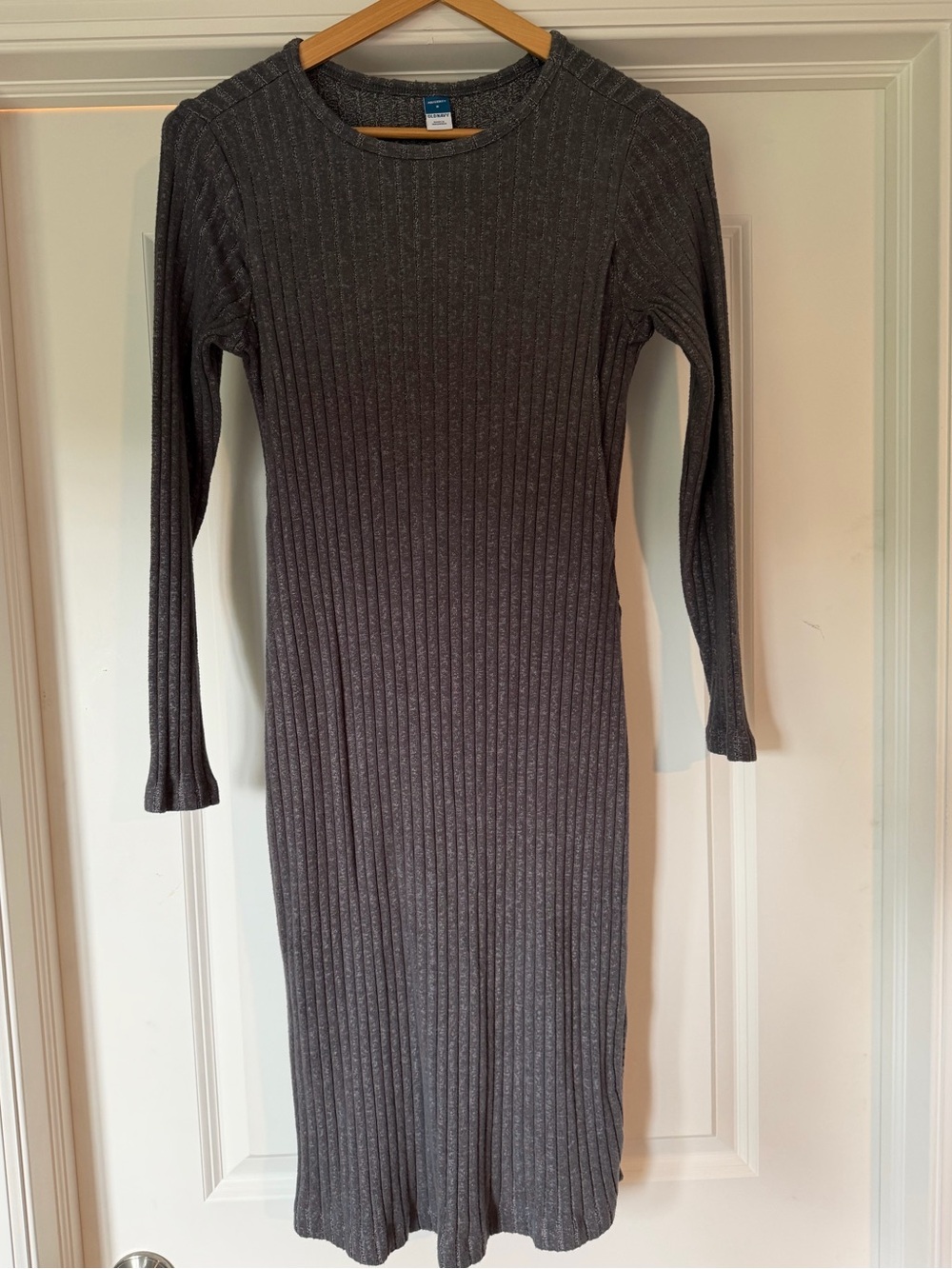 Maternity/ Nursing Ribbed Long-Sleeve Midi Dress - Gray